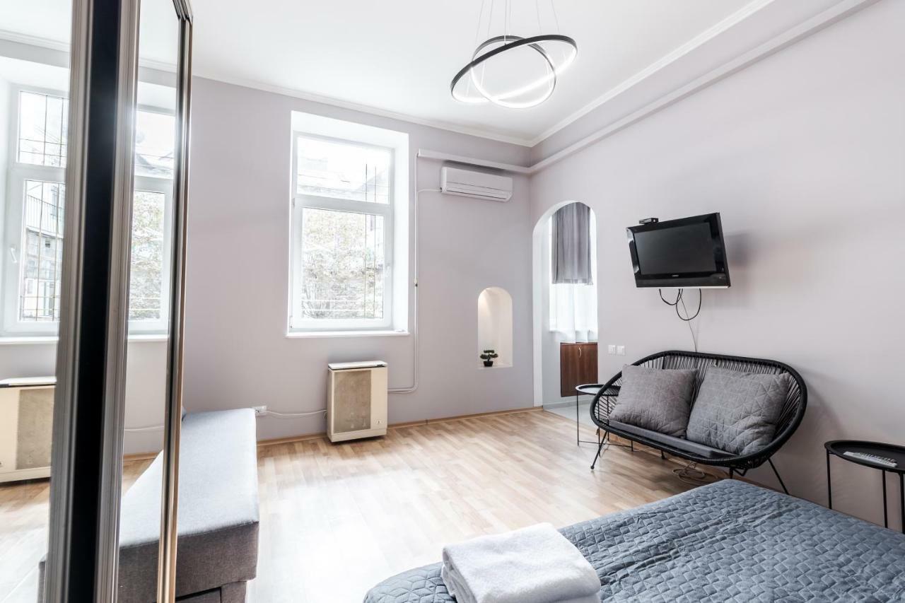 Midwheel Apartment 9 Львов Экстерьер фото